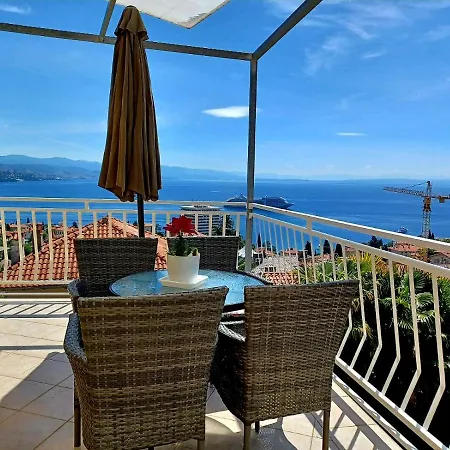 Design Bonavista Apartment